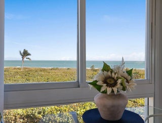 Photo of Listing #R11152705