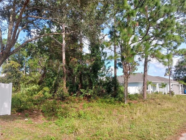 5 of 10 - 249 San Luis Street Sw, Palm Bay, FL
