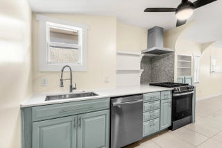 Photo of Listing #R11152717