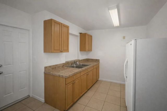 4 of 12 - 1225 Nw 10th Place, Fort Lauderdale, FL