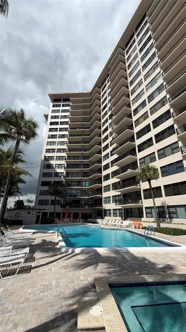 2 of 30 - 3800 Galt Ocean Drive #1414, Fort Lauderdale, FL