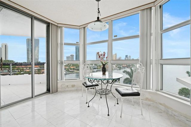 3 of 28 - 19195 Ne 36th Court #710, Aventura, FL