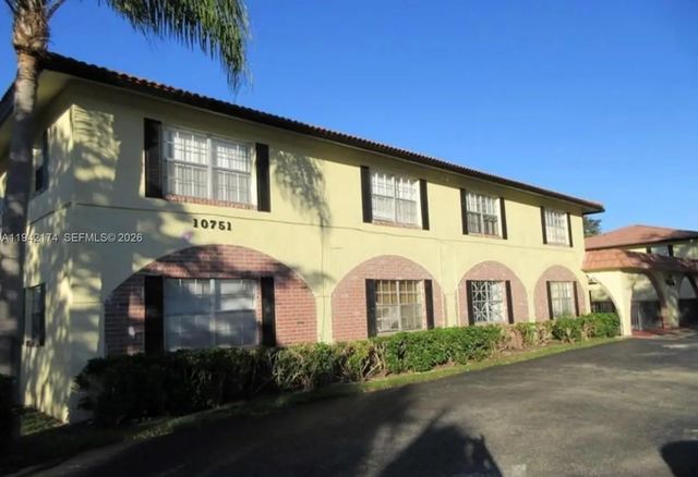 10751 Royal Palm Boulevard #17, Coral Springs