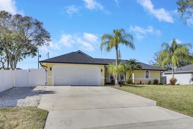 2 of 50 - 2374 Sw Chateau Terrace, Port St. Lucie, FL