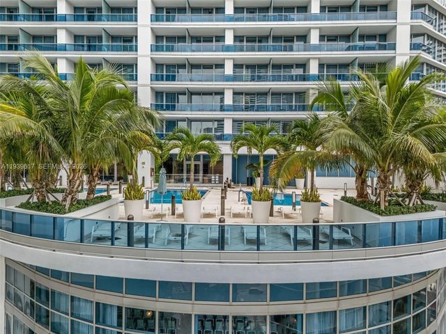 2 of 31 - 200 Biscayne Boulevard Way #4202, Miami, FL