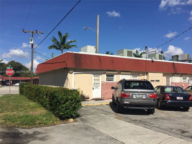 2 of 10 - 413 S Federal Highway, Dania Beach, FL