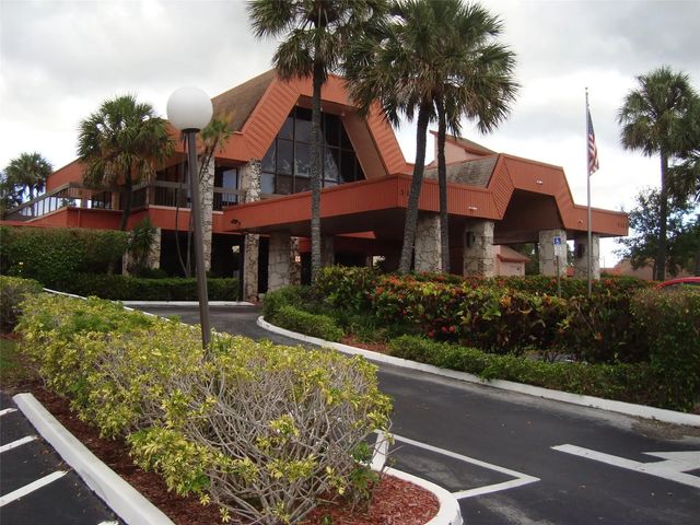 5 of 56 - 3120 Holiday Springs Boulevard #106, Margate, FL