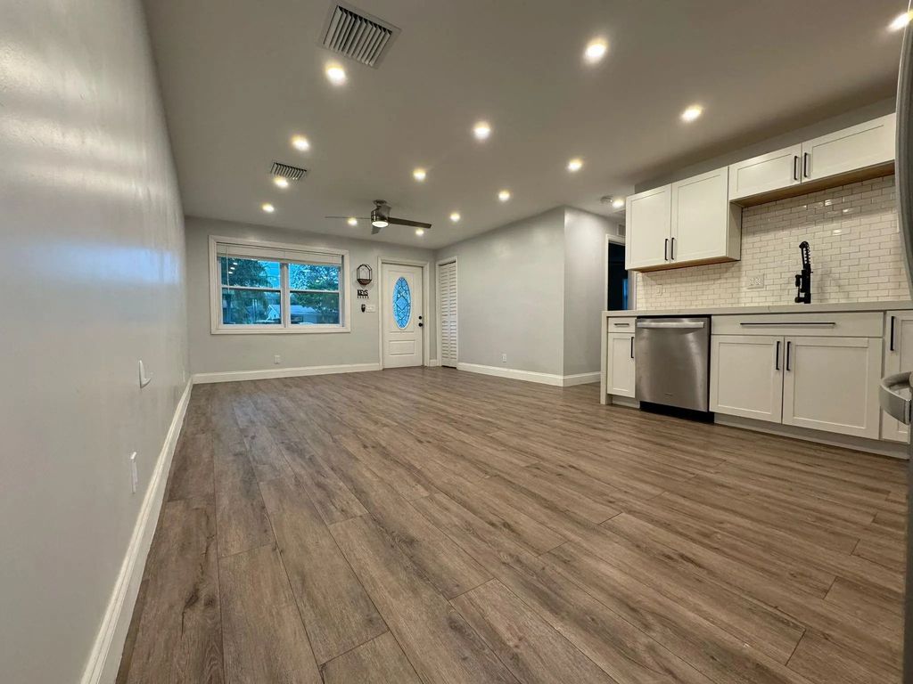 9422 Sw 51st Street, Fort Lauderdale