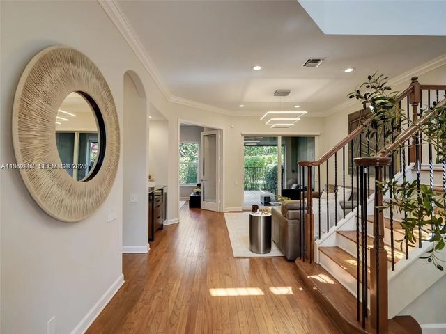 5 of 52 - 963 S Harbor View S, Hollywood, FL