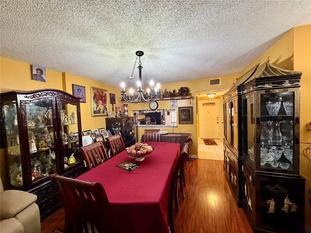 4 of 16 - 6575 W Oakland Park Boulevard #202, Lauderhill, FL