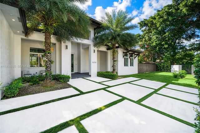 2 of 35 - 10250 Sw 135th Street, Miami, FL
