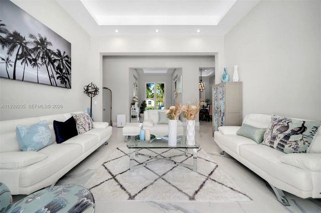 4 of 35 - 10250 Sw 135th Street, Miami, FL