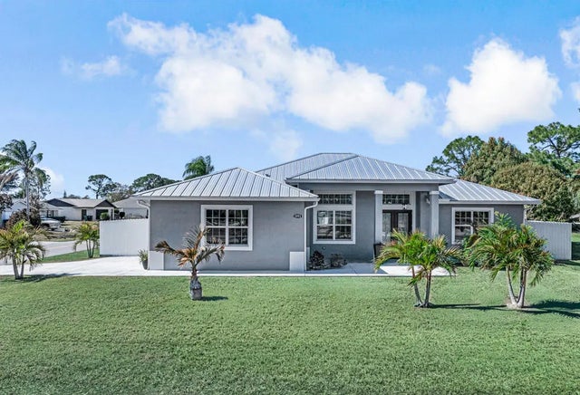 Photo of Listing #R11152990