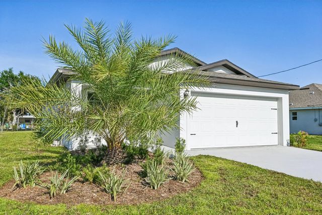 3 of 26 - 5606 Seagrape Drive, Fort Pierce, FL