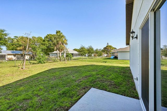 5 of 26 - 5606 Seagrape Drive, Fort Pierce, FL