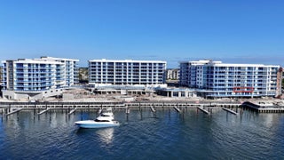 Photo of Listing #R11153040