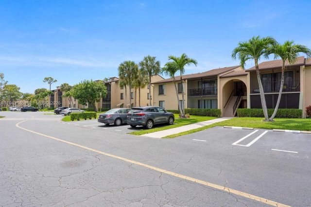 3 of 18 - 623 Sea Pine Way #c1, Greenacres, FL