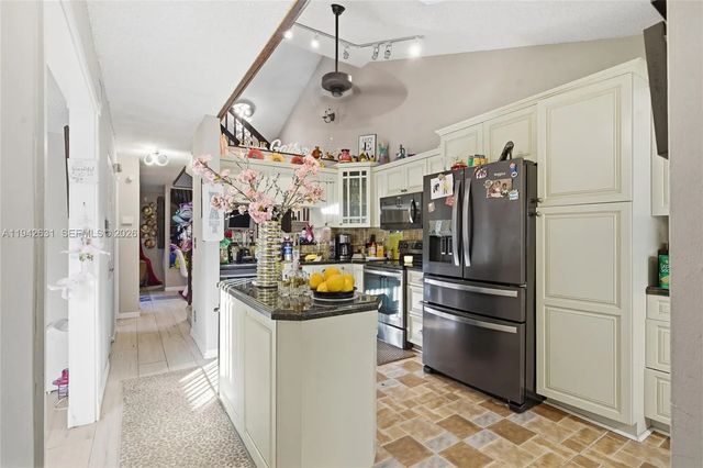2 of 25 - 7790 Nw 79th Avenue #g6, Tamarac, FL