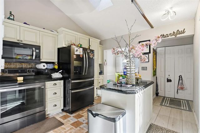 3 of 25 - 7790 Nw 79th Avenue #g6, Tamarac, FL