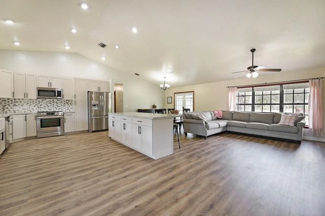 5 of 40 - 18080 W Sycamore Drive, The Acreage, FL