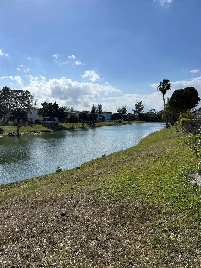 38 Northampton B #38, West Palm Beach