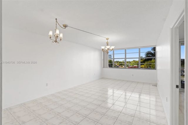 5 of 29 - 1351 Ne Miami Gardens Drive #301e, Miami, FL