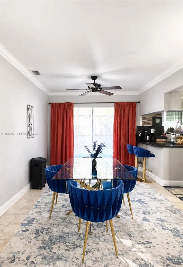 4 of 22 - 2450 Nw 85th Avenue, Sunrise, FL