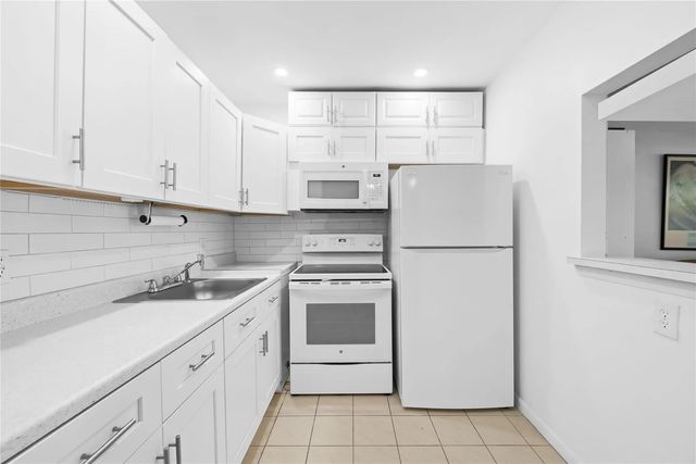2 of 19 - 39 Prescott B #39, Deerfield Beach, FL