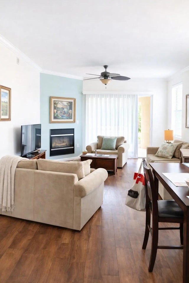 Photo of Listing #R11153194