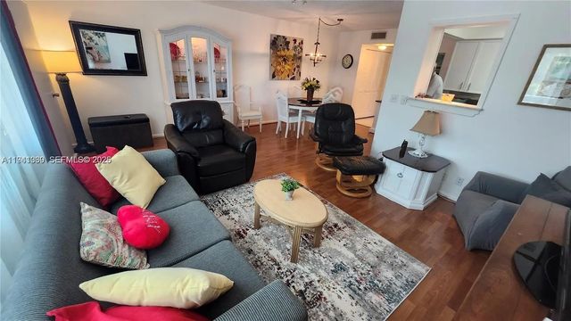 5 of 42 - 2112 Newport U #2112, Deerfield Beach, FL