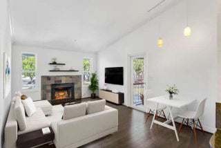 Photo of Listing #R11153217