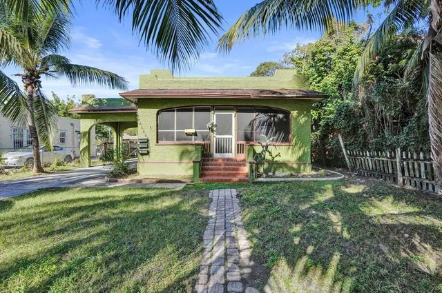 5 of 62 - 627 30th Street, West Palm Beach, FL