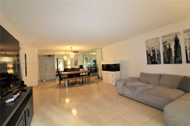 2500 Parkview Drive #315, Hallandale Beach
