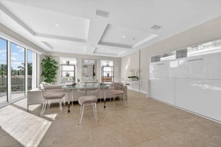 Photo of Listing #R11153281