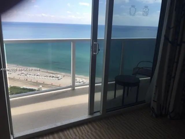 5 of 14 - 18001 Collins Avenue #1507, Sunny Isles Beach, FL