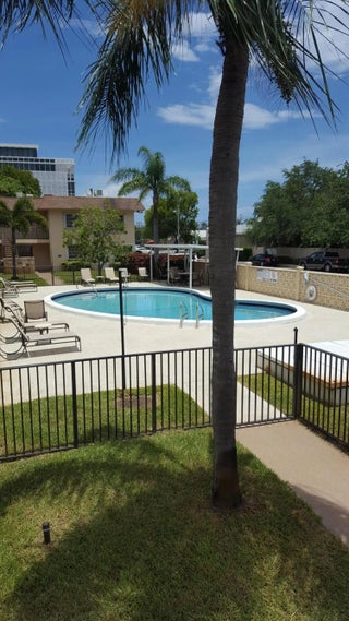 Photo of Listing #R11153293