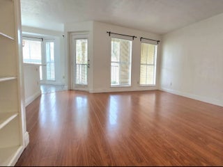 Photo of Listing #R11153309