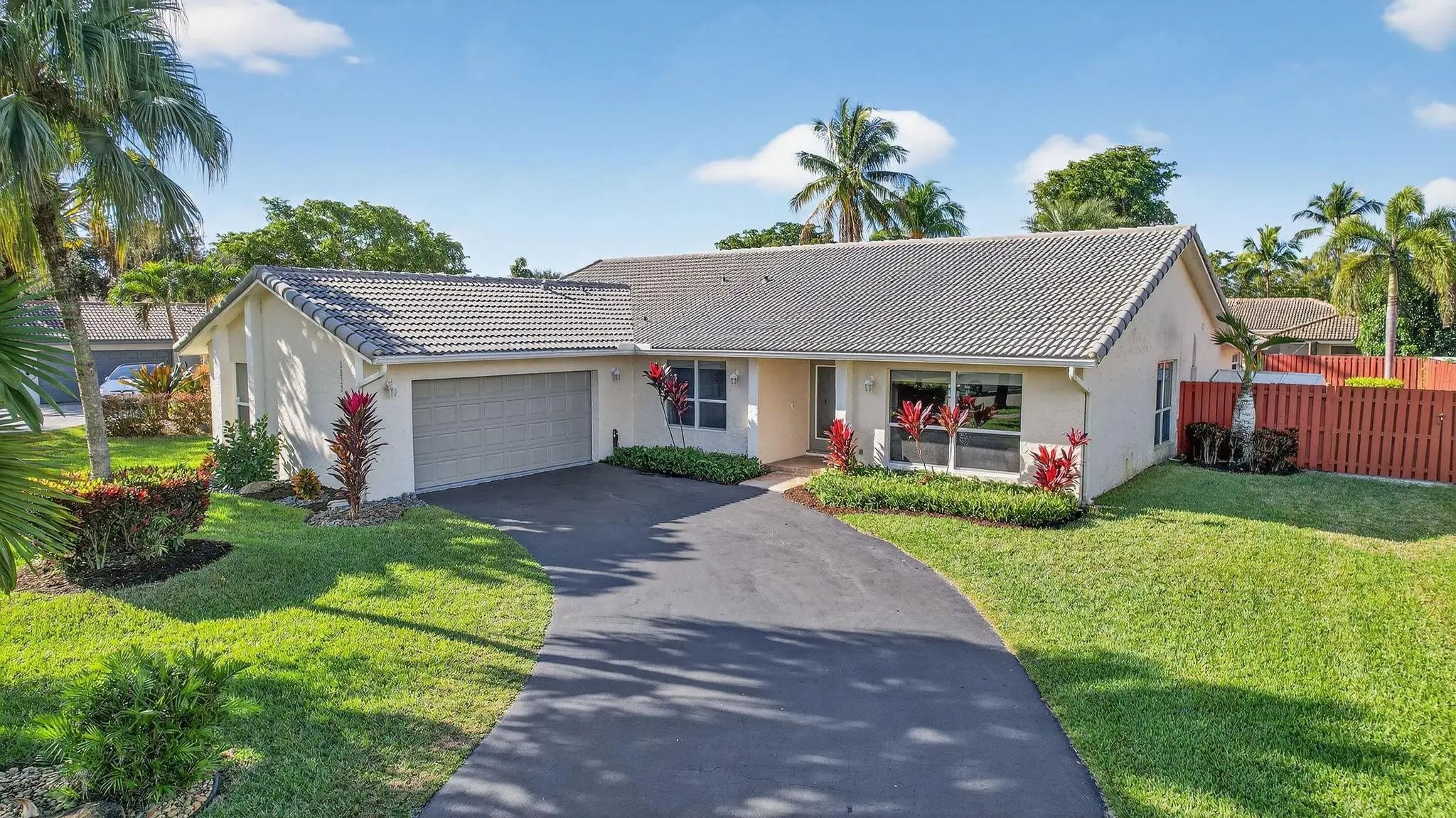 1111 Nw 93rd Terrace, Plantation