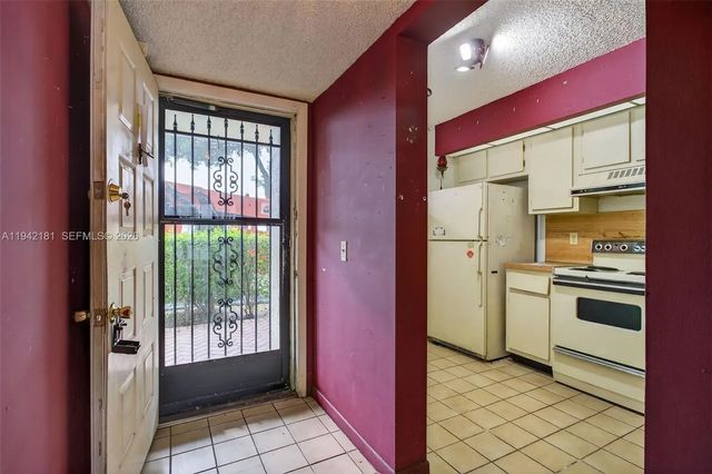 3 of 35 - 114 Lake Emerald Drive #104, Oakland Park, FL