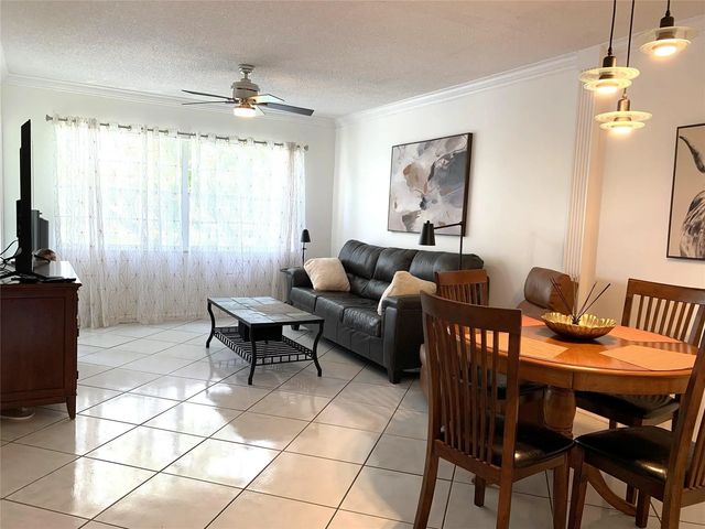 3 of 8 - 5003 Nw 35th Street #508, Lauderdale Lakes, FL