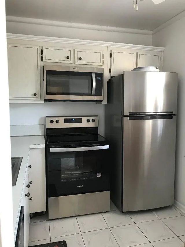 5 of 8 - 5003 Nw 35th Street #508, Lauderdale Lakes, FL