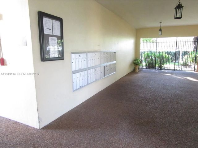 2 of 21 - 5111 W Oakland Park Boulevard #305, Lauderdale Lakes, FL