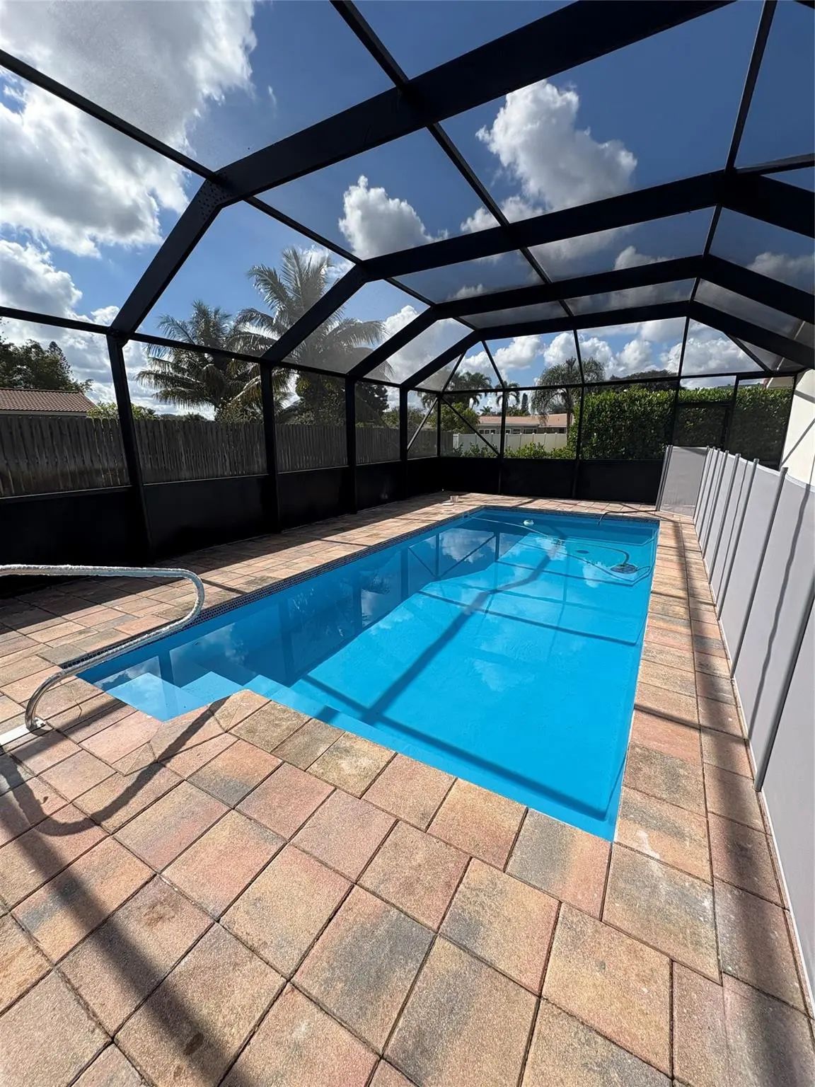 9900 Nw 39th Court, Coral Springs