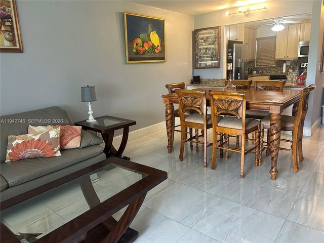 3 of 32 - 8900 Washington Boulevard #405a, Pembroke Pines, FL