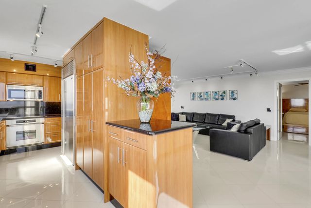 3 of 32 - 5380 N Ocean Drive #20b, Singer Island, FL