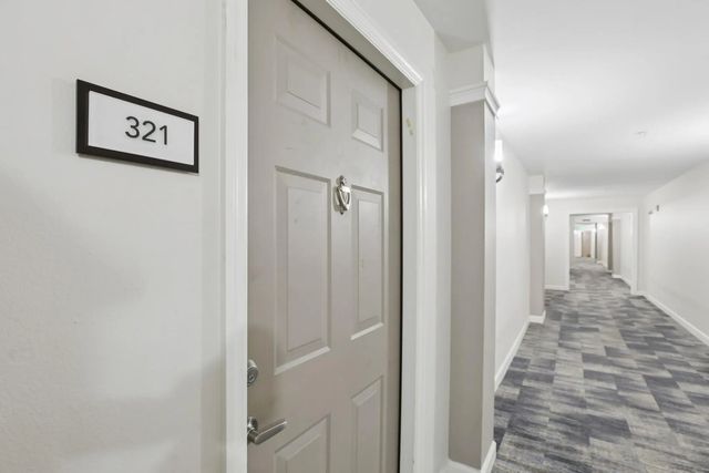 3 of 27 - 533 Ne 3rd Avenue #321, Fort Lauderdale, FL
