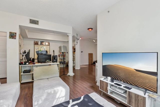 5 of 27 - 533 Ne 3rd Avenue #321, Fort Lauderdale, FL