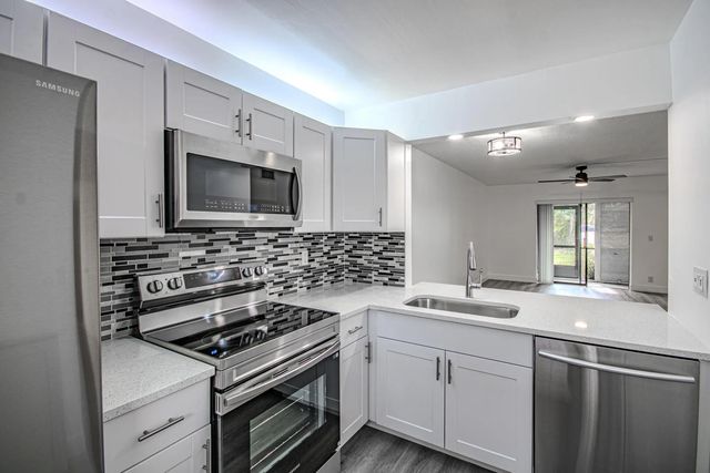 3 of 24 - 7094 Golf Colony Court #102, Lake Worth, FL