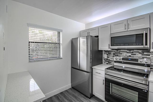 4 of 24 - 7094 Golf Colony Court #102, Lake Worth, FL