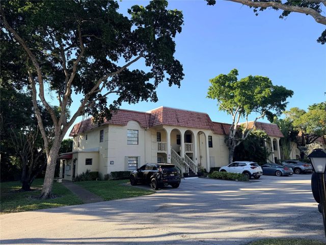 136 S Cypress Road #317, Pompano Beach